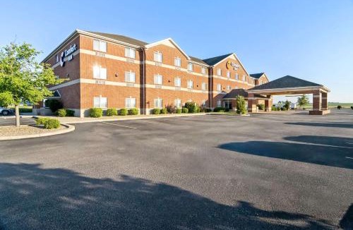 Eagle Creek Hotel | Comfort Inn Hebron-Lowell Area