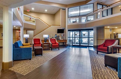 Montpelier Hotel | Comfort Inn & Suites at Maplewood