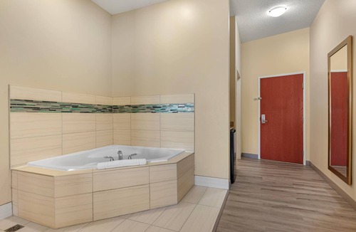 Saint Marys  Saint Joseph County Hotel | Comfort Suites South Bend near Casino