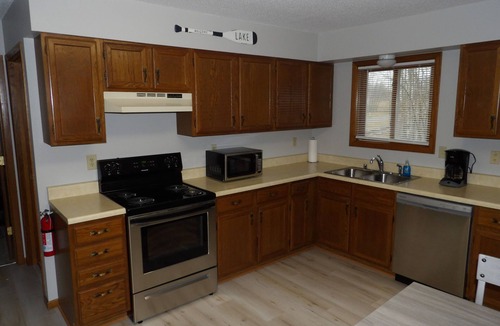 Washburn Apartment | Comfortable suite, great location, easy access to Lake Superior!