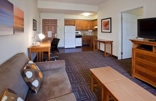 West Bloomington Condo | Condo ∙ 1 bedroom ∙ 4 guests