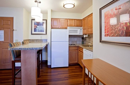 Eagan Condo | Condo ∙ 2 bedrooms ∙ 8 guests