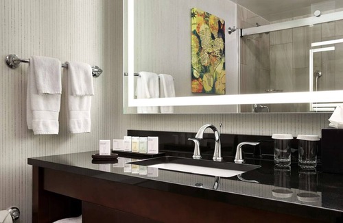 Friendship Heights Hotel | Convenient Metro Access | On-Site Dining Options | Indoor Pool | Free Breakfast!