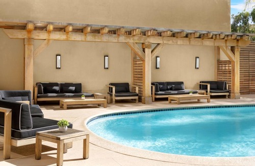 Calabasas House | Convenient Stay, Superb Location! 4 Family-friendly Units, Dogs Allowed, Pool