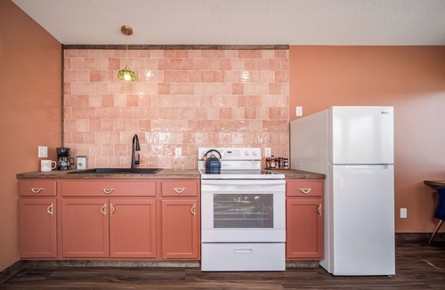 Prescott Condo | Cook & Stay | Full Kitchen + Free Parking