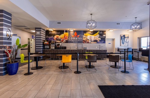 Inver Grove Heights Hotel | Coratel IGH - Deluxe 1 King Studio with Kitchenette NS Oversized