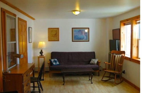 Waterbury Center Apartment | Country House Apartment
