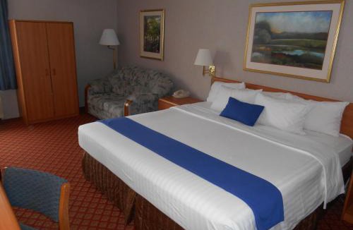 La Crosse Hotel | Country Inn & Suites by Radisson, La Crosse, WI
