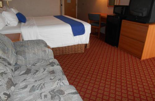 La Crosse Hotel | Country Inn & Suites by Radisson, La Crosse, WI