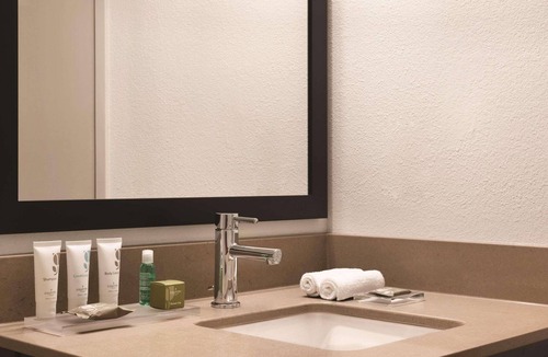 Northfield Hotel | Country Inn & Suites by Radisson, Northfield, MN