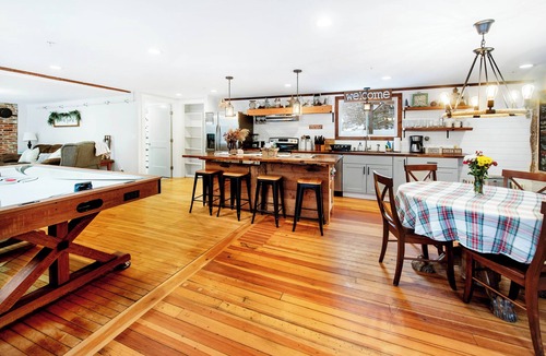 Colrain House | Couples 2 Bedroom Retreat - Hot Tub- Air Hockey -Close to ShelburneFalls