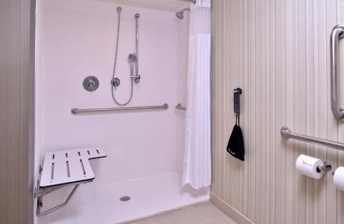Bloomington Hotel | Courtyard by Marriott Edina Bloomington