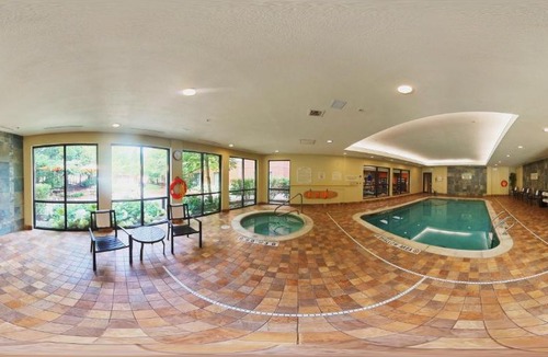 Hamilton Hotel | Courtyard by Marriott Hamilton