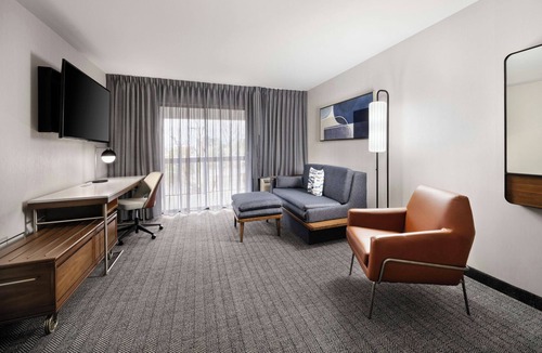 Mobile Hotel | Courtyard by Marriott Mobile