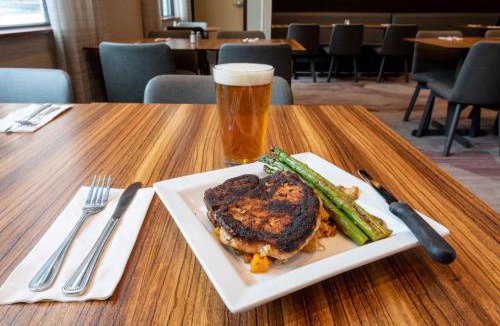 Historic Southwest Hotel | Courtyard Rochester Mayo Clinic Area/Saint Marys