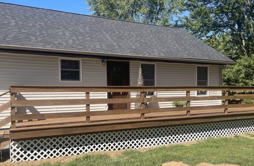 Circleville House | Cozy 1-bedroom home near Circleville, Walking distance to Hargus Lake.