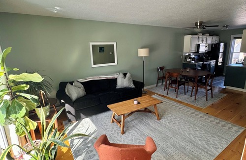Essex Junction Condo | Cozy 2 Bedroom Condo! Nearby apple orchard, mountain biking, shopping, and more!