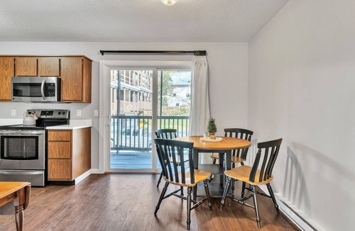 Barre House | Cozy 2-bedroom townhome in peaceful Barre with WiFi, AC