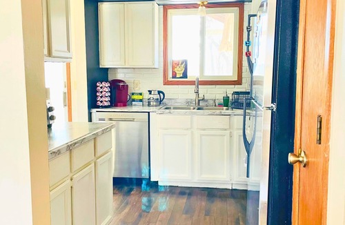 Vadnais Heights Apartment | Cozy 2-bedroom apartment + Office,Yard 12 Min to Twin Cities