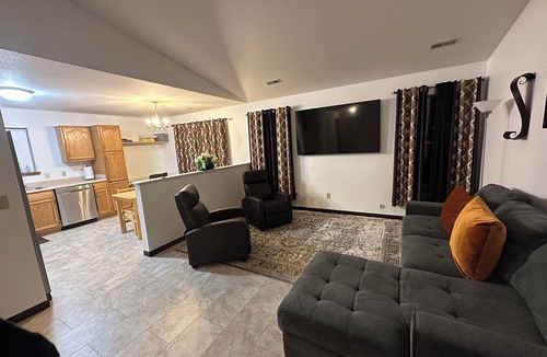 Fort Wayne House | Cozy 3-bedroom bungalow in Fort Wayne