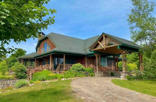 Lake Placid House | Cozy Adirondack home with high peak views 5 minutes from Lake Placid town center