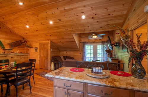Jay Cabin | Cozy Adirondack Ski Cabin