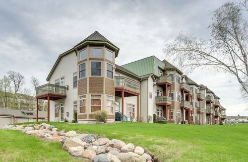Birchwood Apartment | Cozy Birchwood Condo on Tagalong Golf Course!