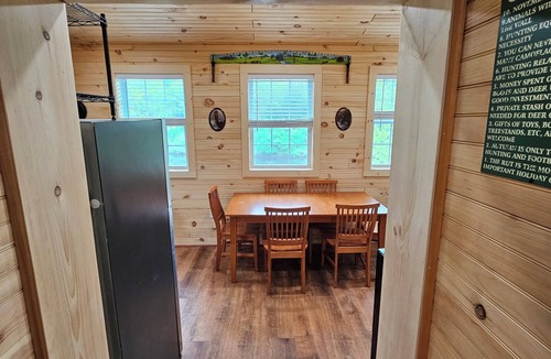 Rooseveltown Cabin | Cozy cabin in Brasher Falls, NY