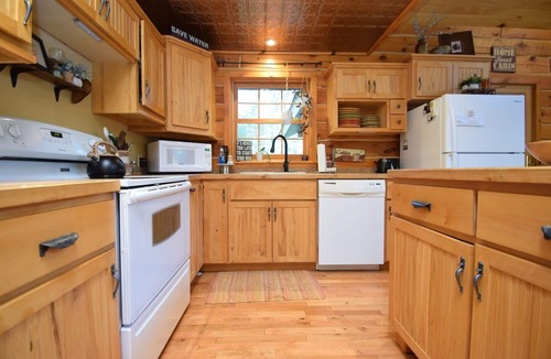 Webster Cabin | Cozy Cabin in the Woods