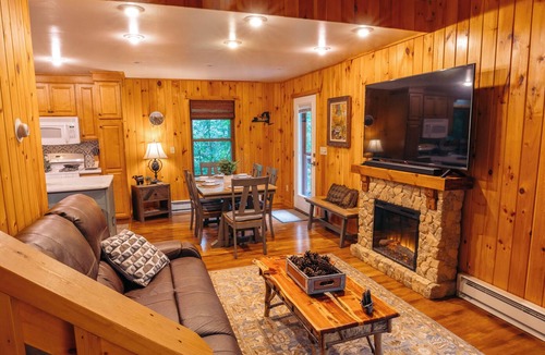Jay House | Cozy cabin near Lake Placid & High Peaks. Featuring 7 person hot tub and Yoga
