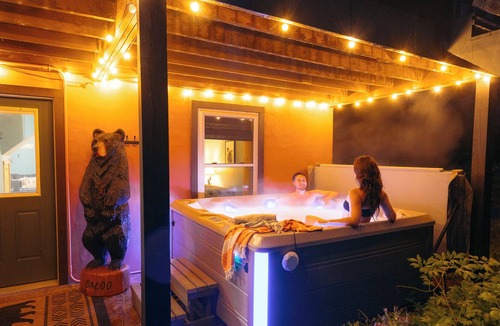 Jay House | Cozy cabin near Lake Placid & High Peaks. Featuring 7 person hot tub and Yoga