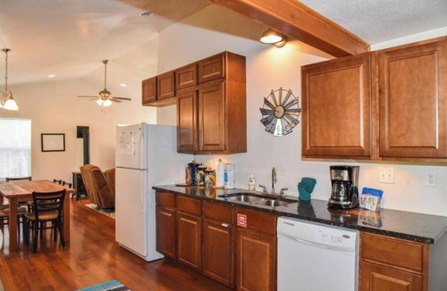 Red River Cabin | Cozy Cabin