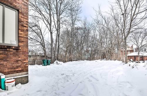 East Walnut HIlls Apartment | Cozy-Chic Cincy Apartment < 4 Mi to Dtwn & Stadium