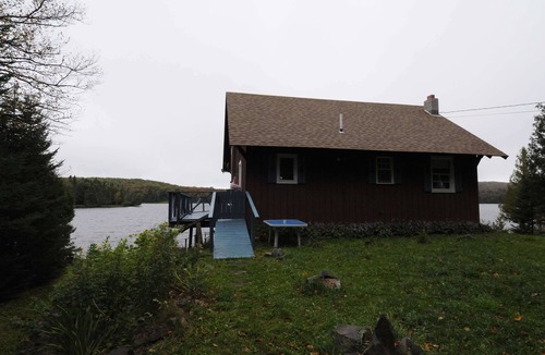 Walden House | Cozy Coles Pond Cottage