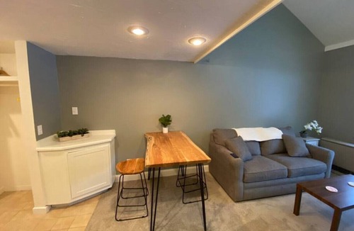 Jeffersonville Condo | Cozy Condo in the Heart of Smugglers' Notch Resort