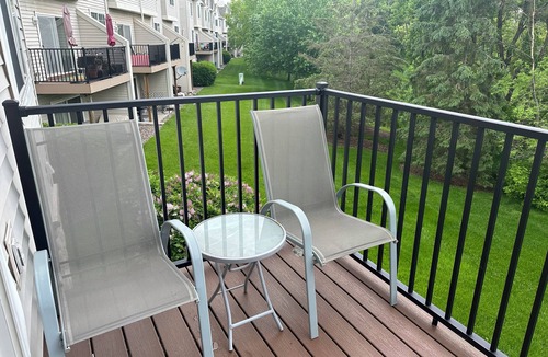 Woodbury House | Cozy corner townhome, Pet friendly, 4 beds, 3 baths, deck and walkout!