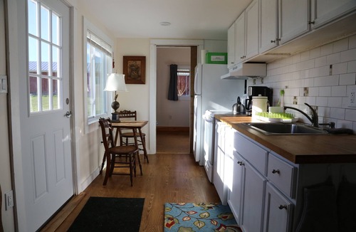 Middlebury - Warren Other | Cozy country guest house