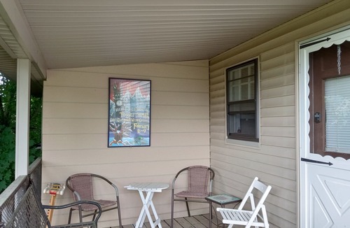 Guild House | Cozy Duplex in the Lake Sunapee Region
