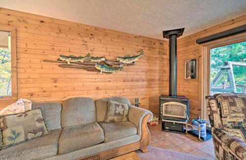 Chief Lake House | Cozy Hayward Cottage with Dock and Lakefront View
