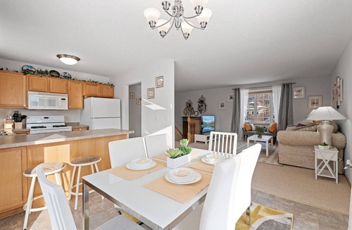 Payne - Phalen House | Cozy Home- 2 King/2 Queen , 5 minutes to DT St. Paul