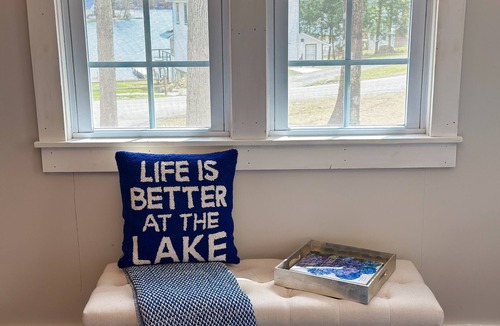 Salisbury Cottage | Cozy home with views of and access to Lake Dunmore; Short distance to Middlebury