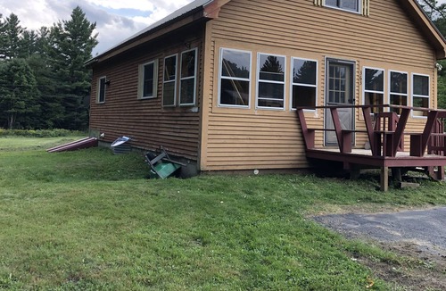 Barton House | Cozy house less than a mile to North Beach at Lake Willoughby!
