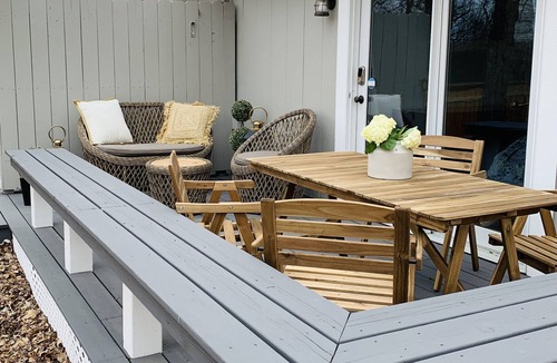 Mound House | Cozy Lake View Home with Beautiful Sunsets
