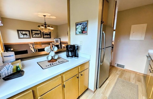Lakeside Village Condo | Cozy Lakefront Escape | Pool + Hot Tub