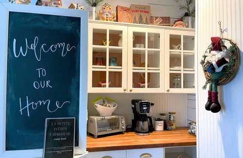 Pullman House | Cozy Modern Home Near WSU, Pet-Friendly, Fast Wi-Fi & Fire Pit