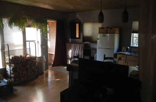 Valdez Cabin | Cozy Mountain Hermitage Cabin