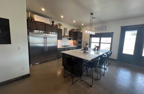 Eagle Nest House | Cozy retreat located in the perfect location for views of the mountains and lake