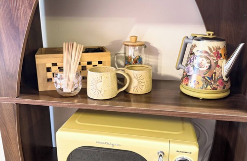 Lawrenceburg Apartment | Cozy Retro-Modern Room · Clean + quiet · Self Check-In · Family-Friendly Stay in Lawrenceburg