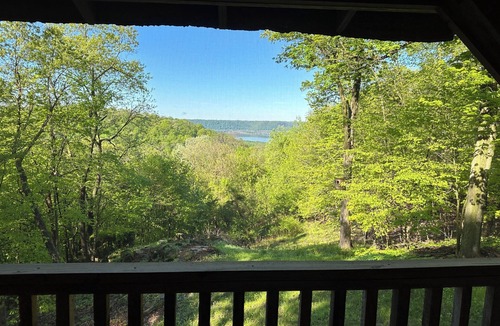 De Soto Cabin | Cozy Ridge Retreat