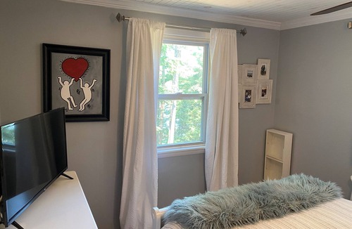 Gloversville House | Cozy Sacandaga Lake Front Retreat
